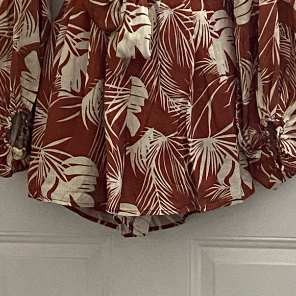NWT Rust Tropic Leaf Romper - Picture 4 of 4